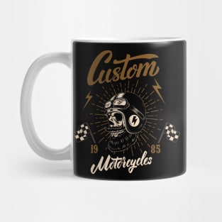 racer skull in winged helmet Mug